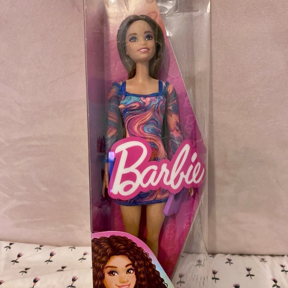 NIB Barbie Fashionistas 206 - Picture 2 of 4